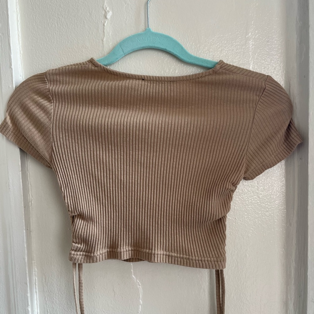 Motel Rocks Ruched Side Crop Top - Picture 3 of 3